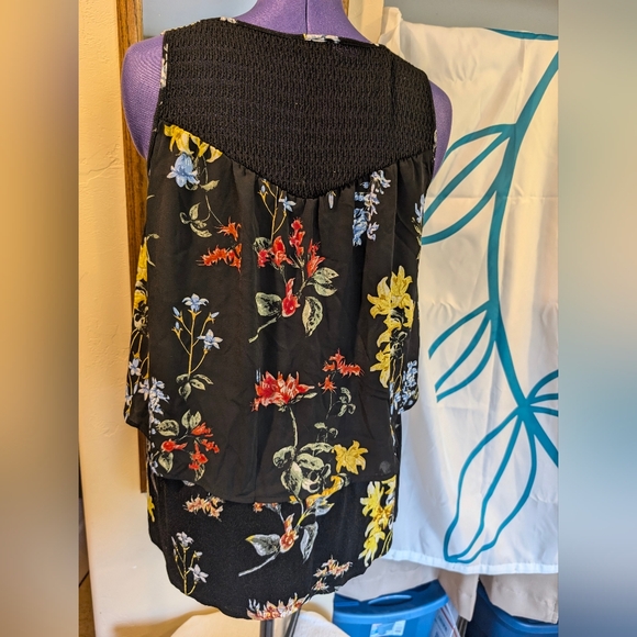 Cupio women's sleeveless top - Picture 3 of 12